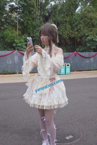 (BC-AA-640)蕾丝公主裙小姐姐..蝴蝶结透明丝袜多次弯腰CD花内