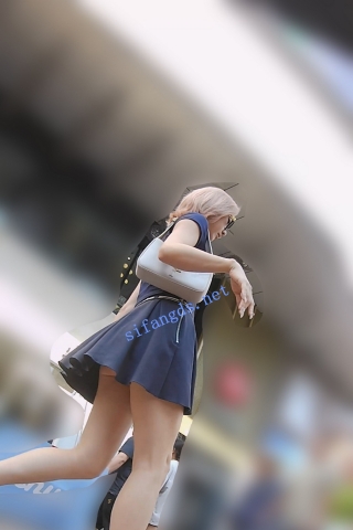 『D·D』-185-粉毛墨镜，百褶裙女郎，黑色蕾丝边窄内