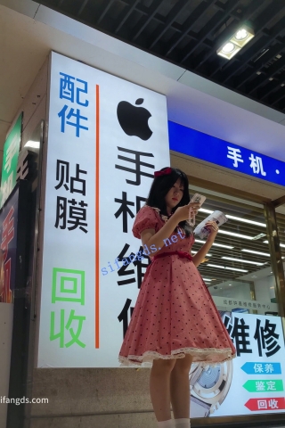 CS075【CSCD】粉色连衣裙小美女逛小商品店，粉色内