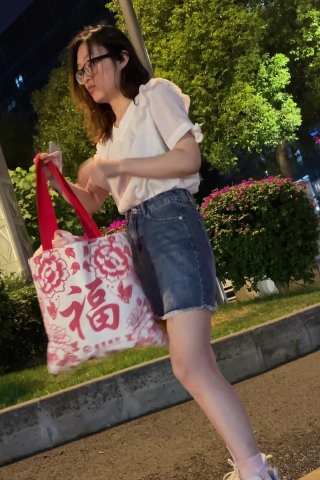 MG009【芒果CD】两牛仔裙美女性感之极